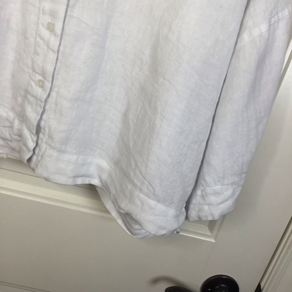 A. Ren Cropped Button Front Linen Shirt in White Size Medium. - Picture 5 of 9
